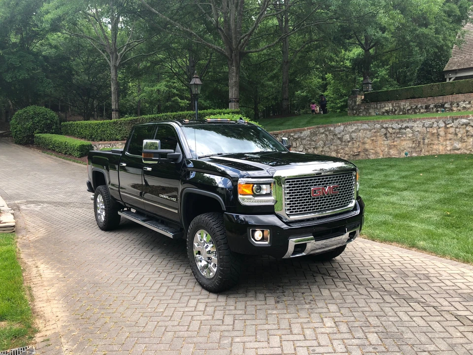 2016 GMC Sierra Heavy Duty 4th Gen - Image 2 of 20