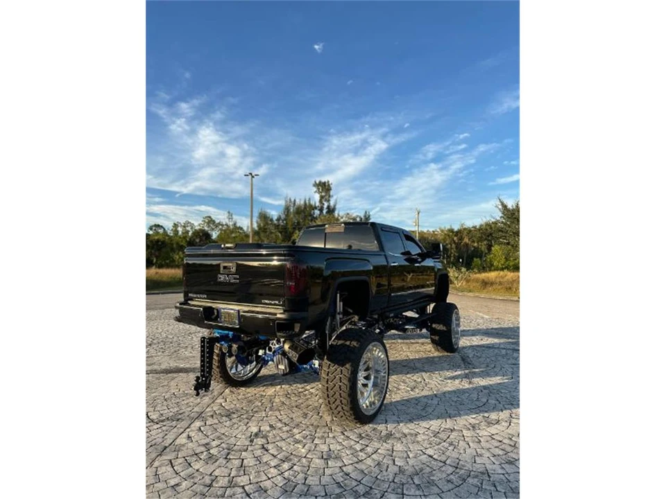 2016 GMC Sierra Heavy Duty 4th Gen - Image 4 of 18