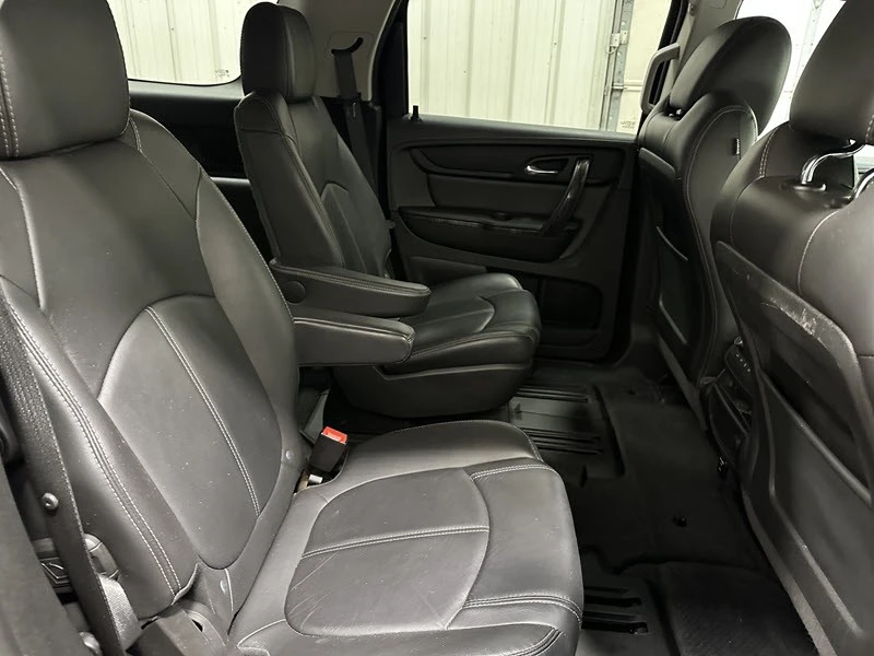 2016 GMC Acadia - Image 17 of 21