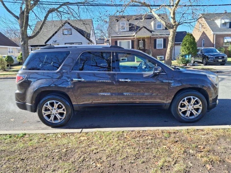 2016 GMC Acadia - Image 11 of 12
