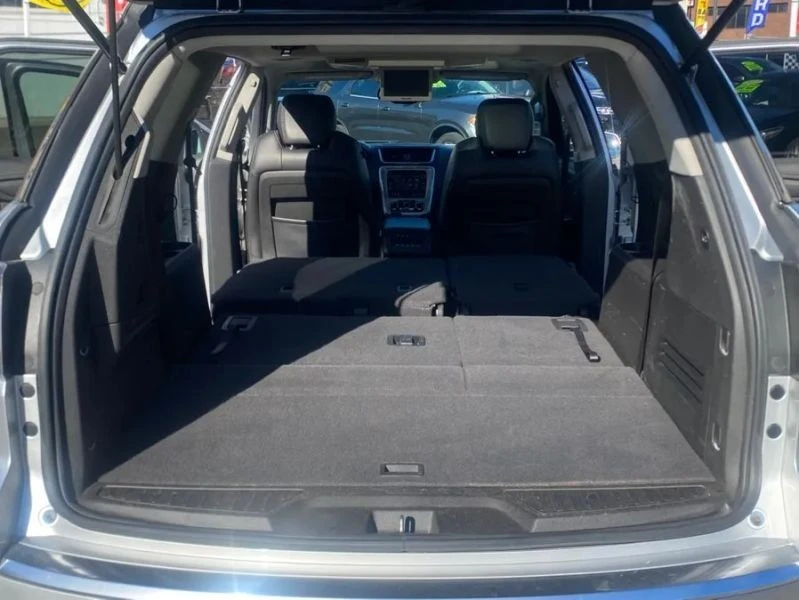 2016 GMC Acadia - Image 9 of 12