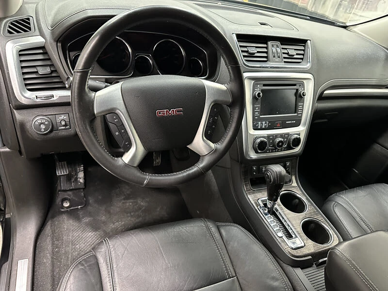 2016 GMC Acadia - Image 9 of 12