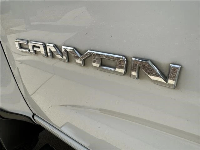 2016 GMC Canyon 2nd Gen - Image 10 of 21