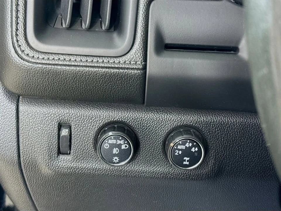 2016 GMC Canyon 2nd Gen - Image 10 of 20