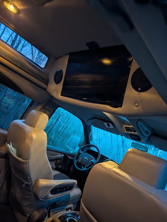 2016 GMC Savana - Image 12 of 20