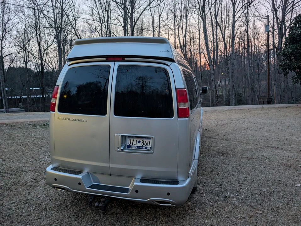 2016 GMC Savana - Image 6 of 20
