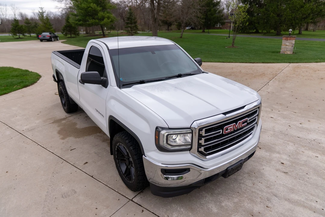 2016 GMC Sierra 4th Gen - Image 2 of 31