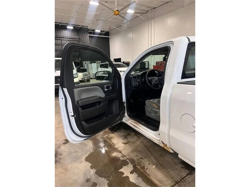 2016 GMC Sierra 4th Gen - Image 7 of 9