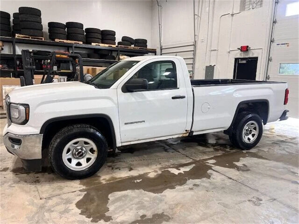 2016 GMC Sierra 4th Gen - Image 2 of 9