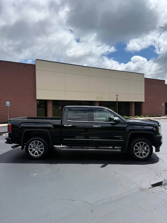 2016 GMC Sierra 4th Gen - Image 4 of 11