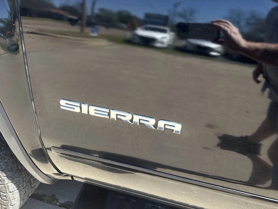 2016 GMC Sierra 4th Gen - Image 8 of 17