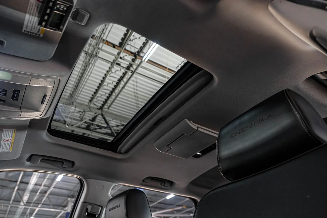 2016 GMC Sierra 3rd Gen - Image 5 of 12