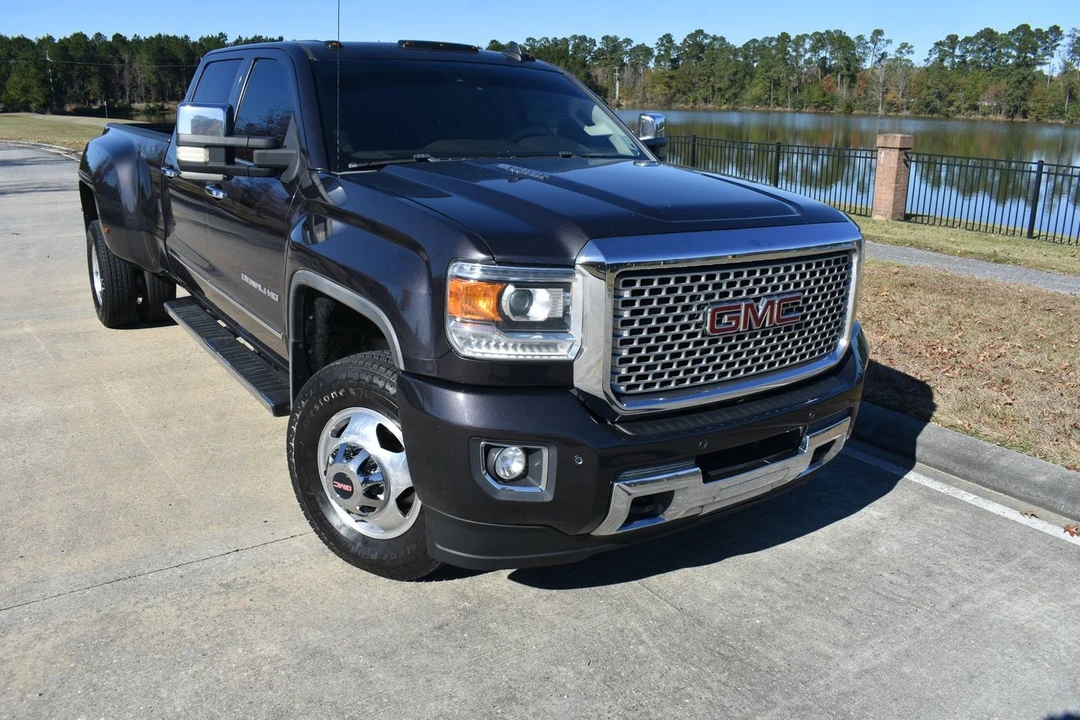 2016 GMC Sierra Heavy Duty 4th Gen - Image 2 of 21