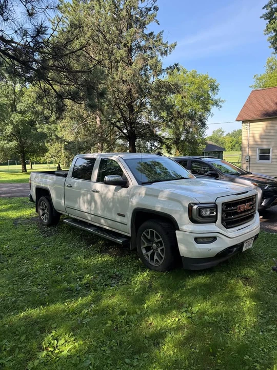 2016 GMC Sierra 4th Gen - Image 2 of 10