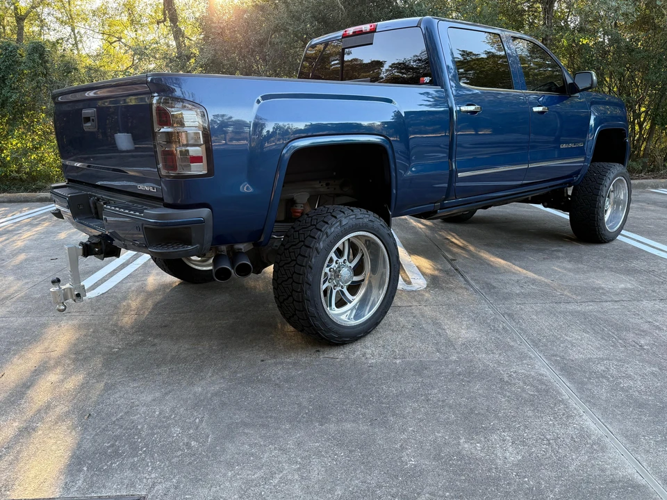 2016 GMC Sierra Heavy Duty 4th Gen - Image 11 of 31