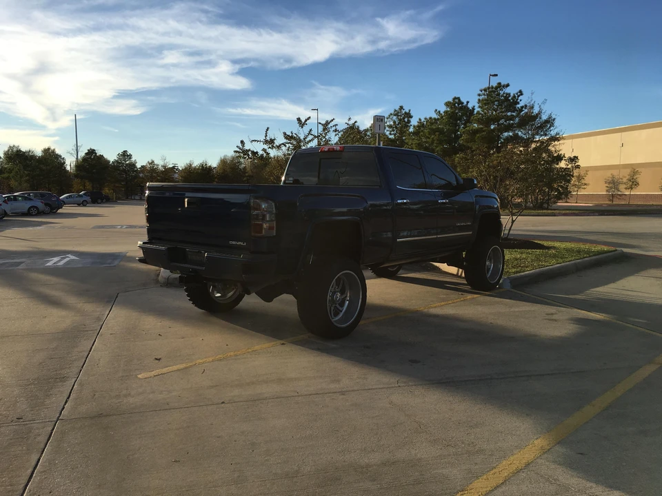2016 GMC Sierra Heavy Duty 4th Gen - Image 10 of 31