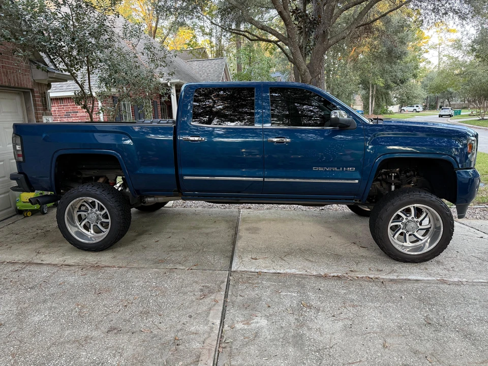 2016 GMC Sierra Heavy Duty 4th Gen - Image 14 of 31