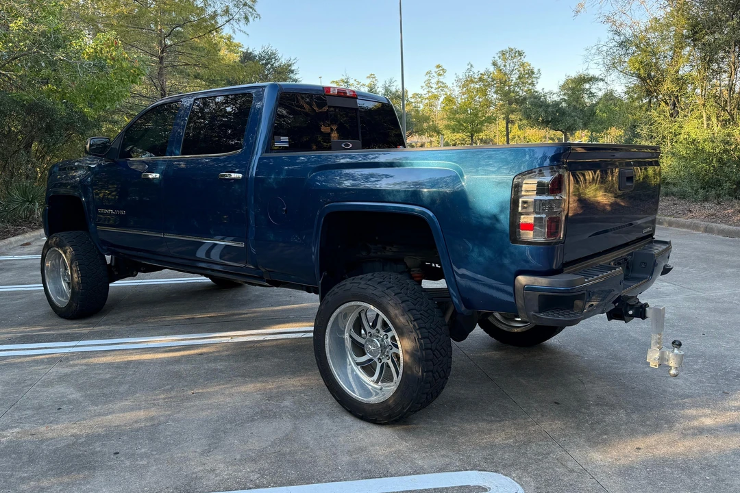 2016 GMC Sierra Heavy Duty 4th Gen - Image 4 of 31