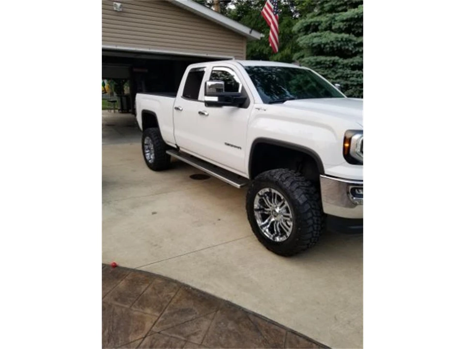 2016 GMC Sierra 4th Gen - Image 4 of 17