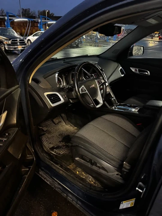 2016 GMC Terrain - Image 9 of 14