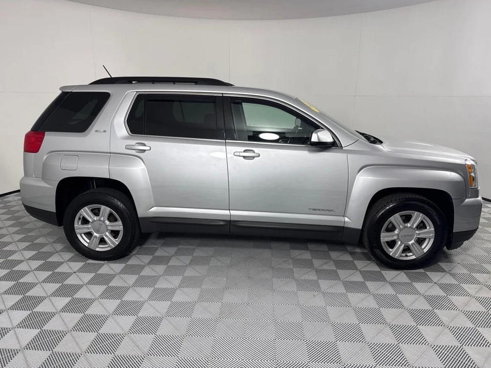 2016 GMC Terrain - Image 4 of 12