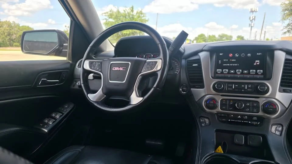 2016 GMC Yukon 4th Gen - Image 9 of 15