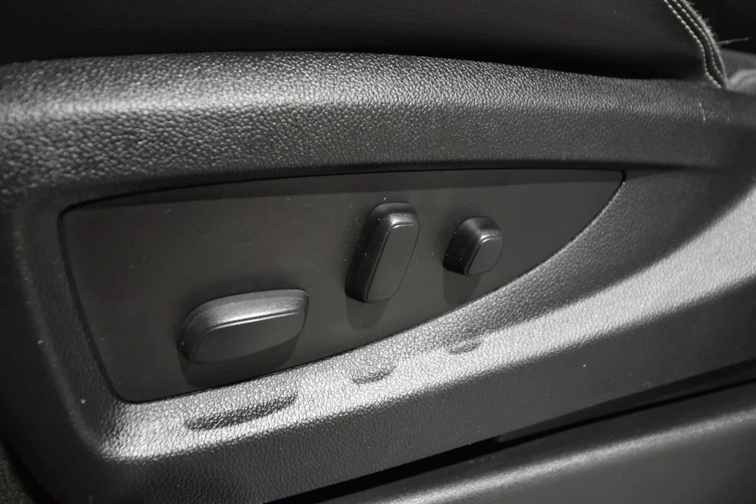 2016 GMC Yukon 4th Gen - Image 17 of 21