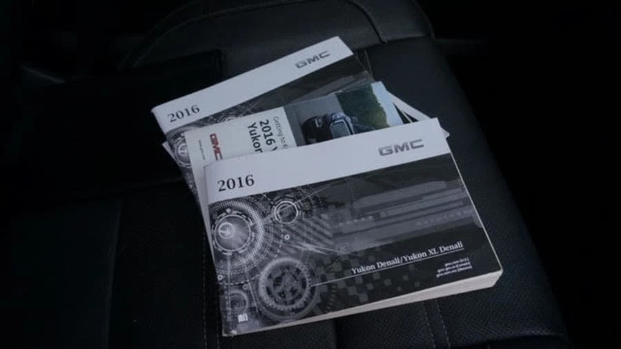 2016 GMC Yukon 4th Gen - Image 8 of 9