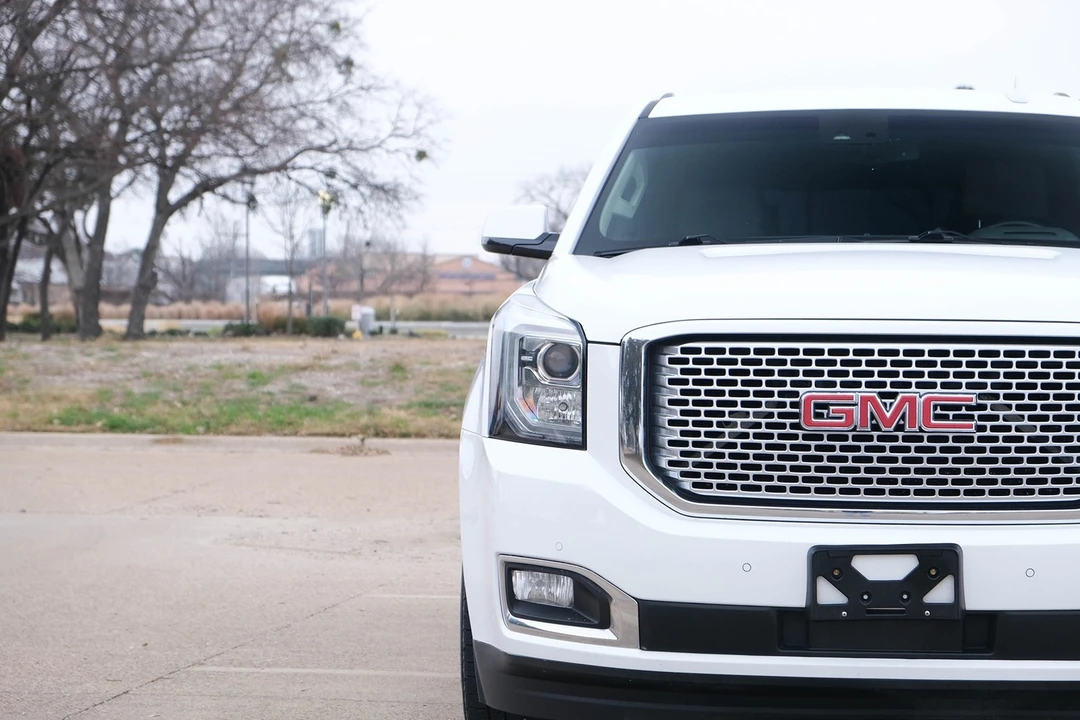 2016 GMC Yukon 4th Gen - Image 4 of 21