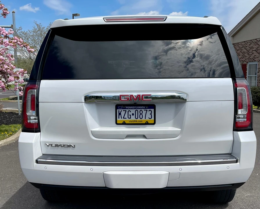 2016 GMC Yukon 4th Gen - Image 14 of 31