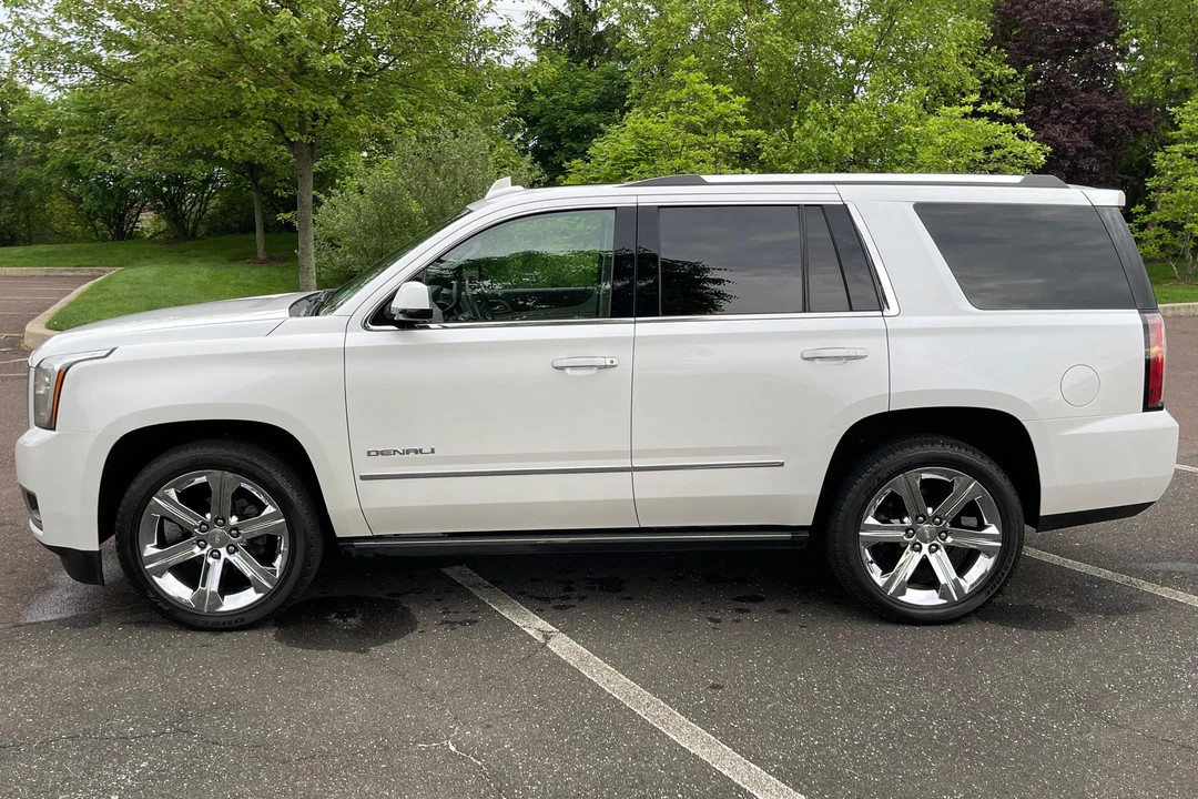 2016 GMC Yukon 4th Gen - Image 3 of 31
