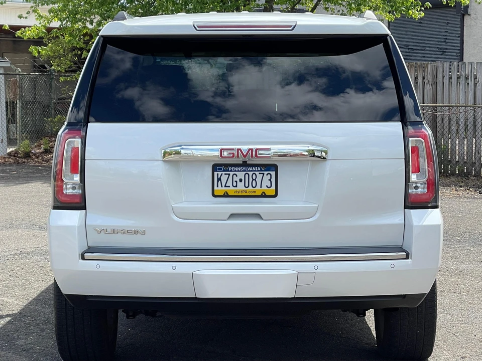 2016 GMC Yukon 4th Gen - Image 13 of 31