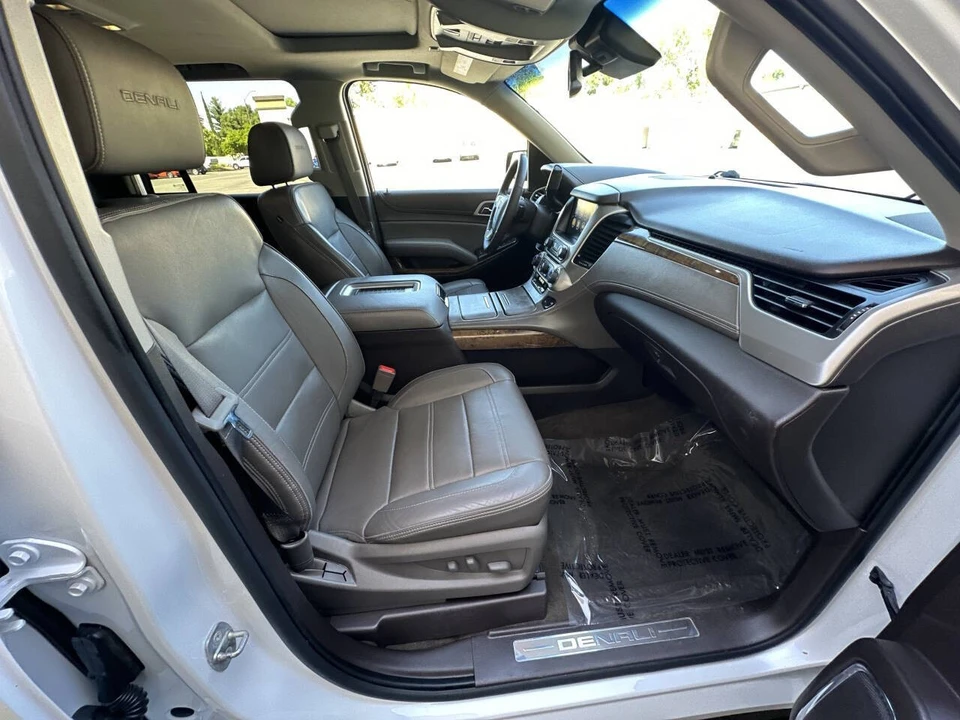 2016 GMC Yukon 4th Gen - Image 19 of 21