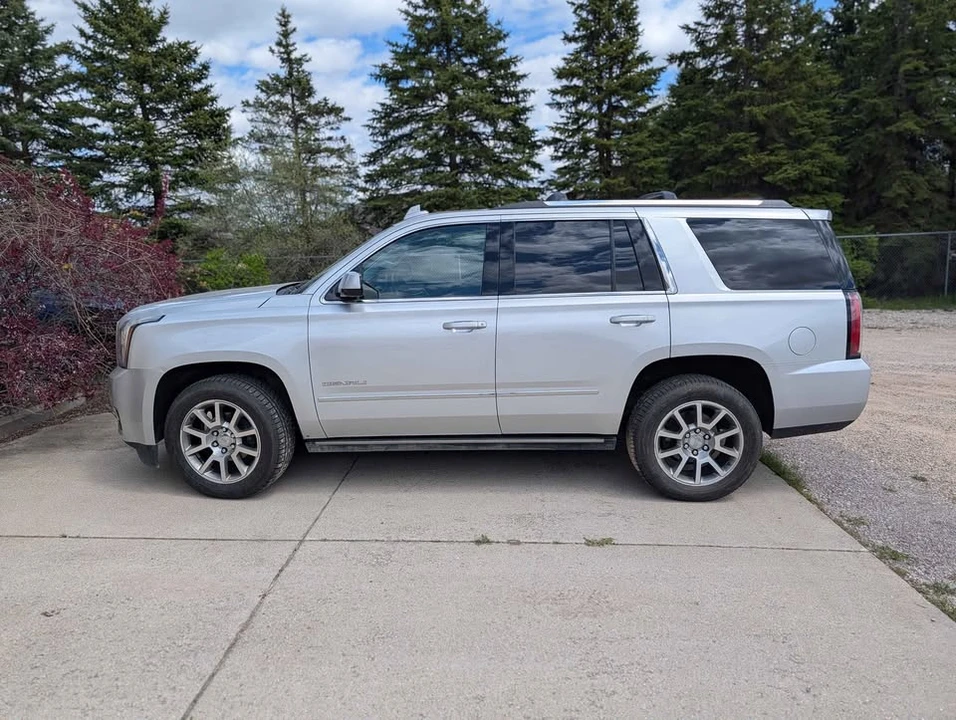 2016 GMC Yukon 4th Gen - Image 2 of 15