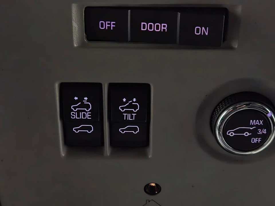 2016 GMC Yukon 4th Gen - Image 5 of 12