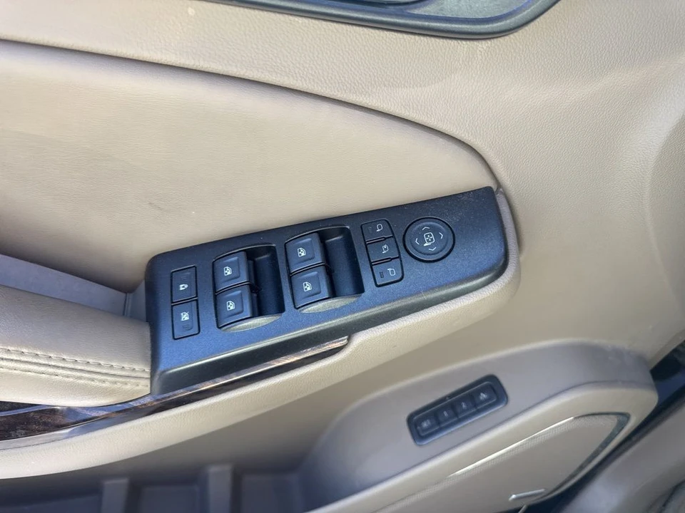 2016 GMC Yukon 4th Gen - Image 19 of 21