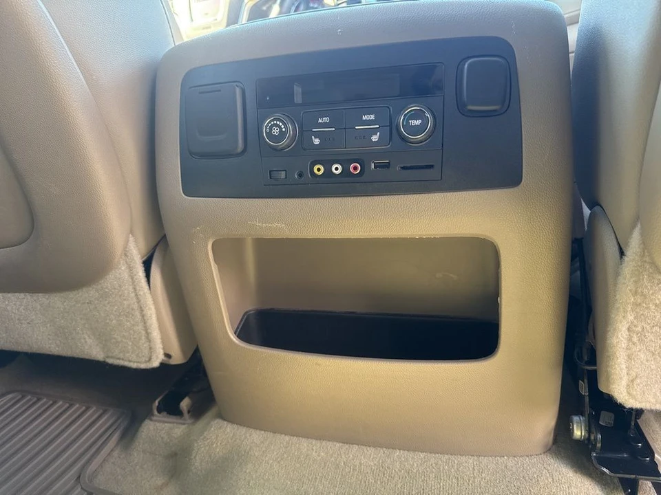 2016 GMC Yukon 4th Gen - Image 17 of 21