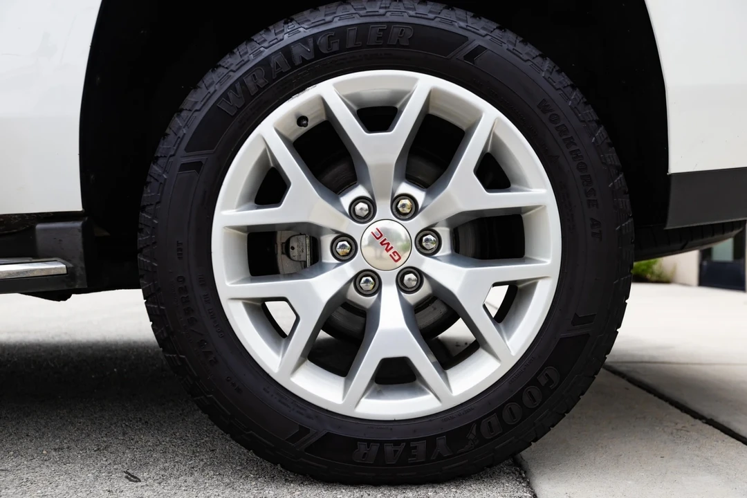 2016 GMC Yukon 4th Gen - Image 8 of 21
