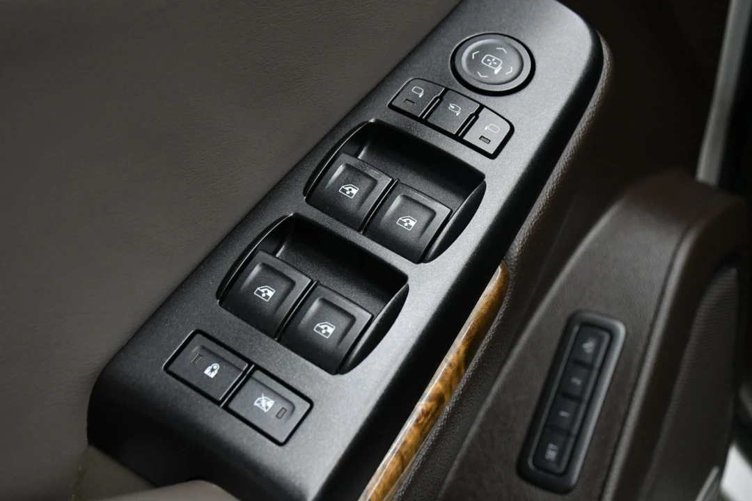 2016 GMC Yukon 4th Gen - Image 18 of 21