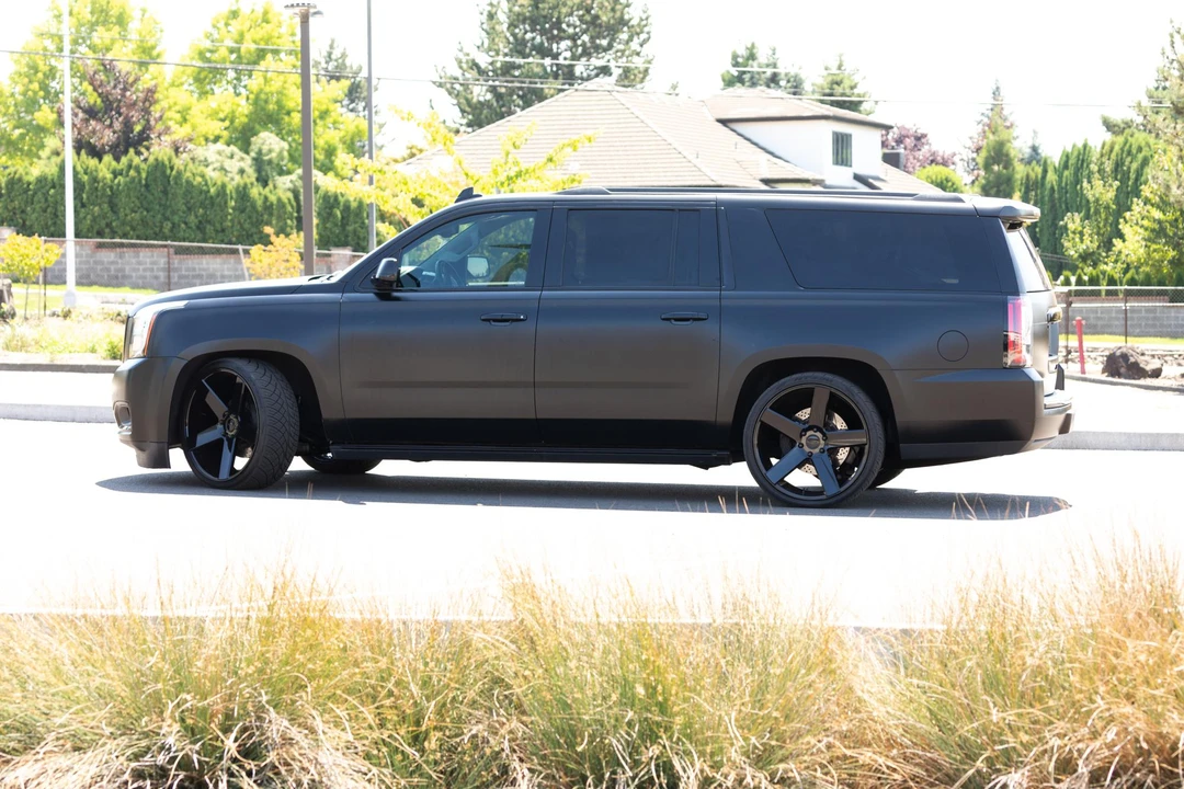 2016 GMC Yukon 4th Gen - Image 11 of 31