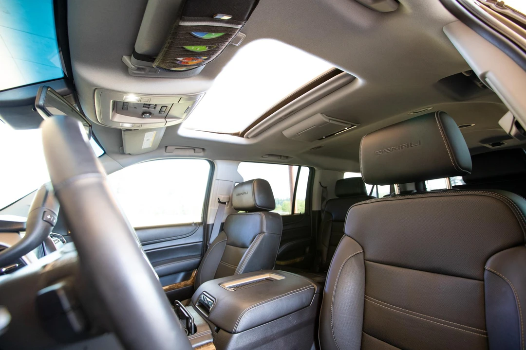2016 GMC Yukon 4th Gen - Image 28 of 31