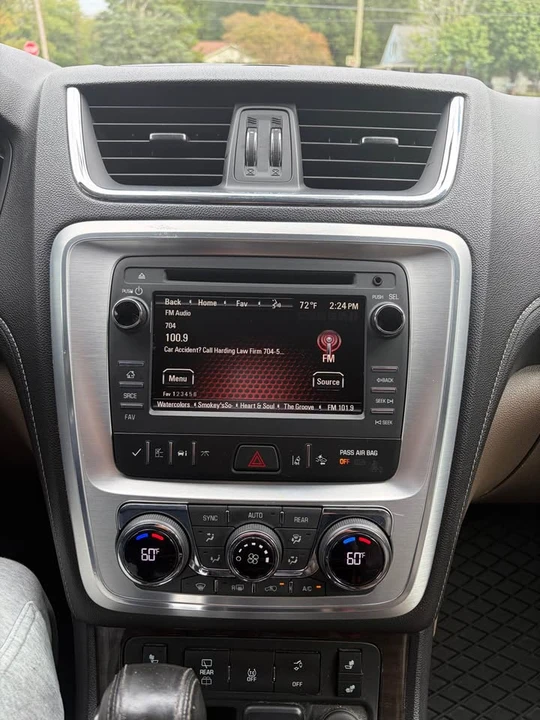 2016 GMC Acadia - Image 9 of 12