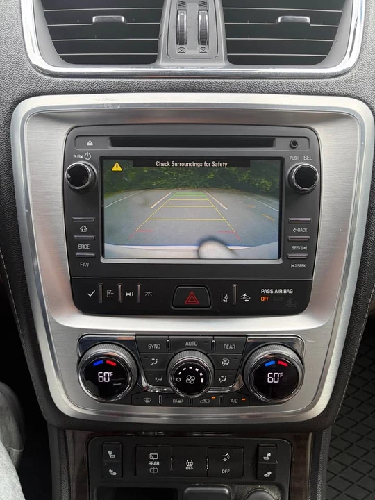 2016 GMC Acadia - Image 10 of 12