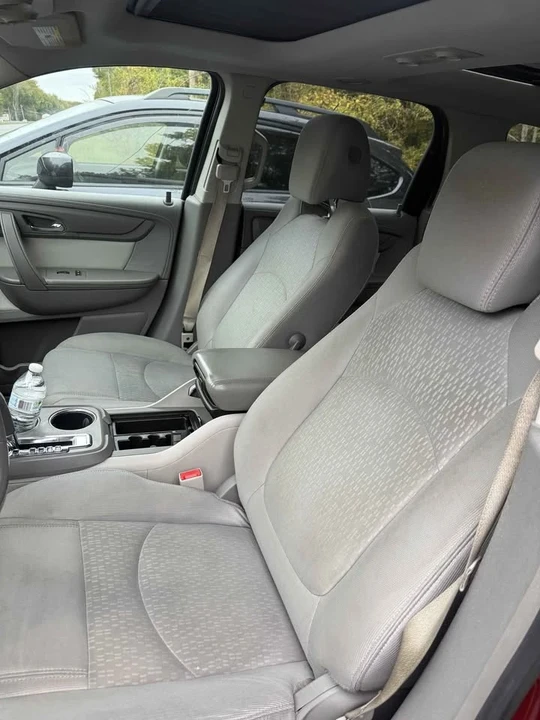 2016 GMC Acadia - Image 9 of 16