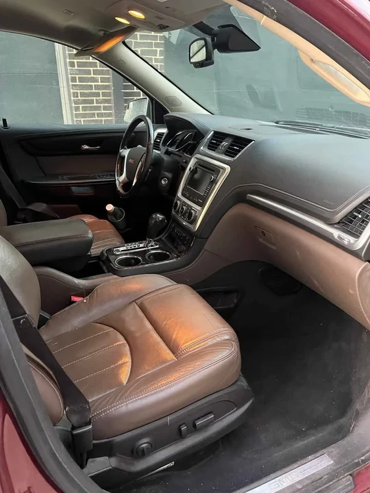 2016 GMC Acadia - Image 3 of 7