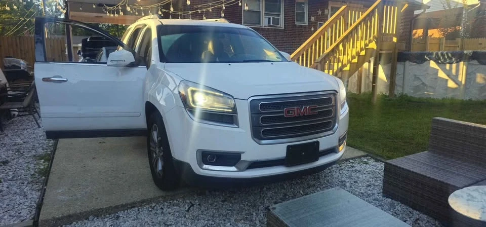 2016 GMC Acadia - Image 2 of 9