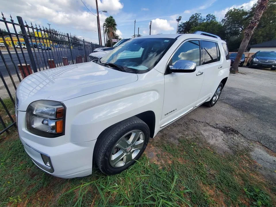 2016 GMC Terrain - Image 2 of 8