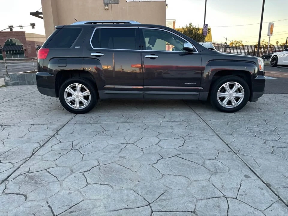 2016 GMC Terrain - Image 2 of 17