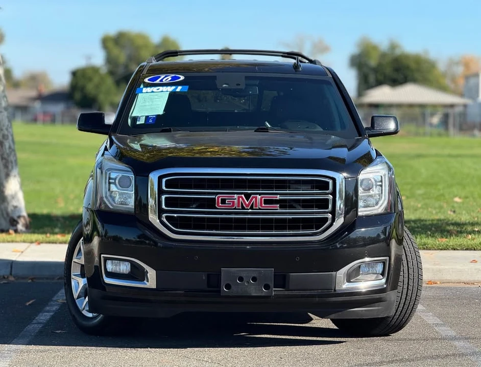 2016 GMC Yukon 4th Gen - Image 3 of 19