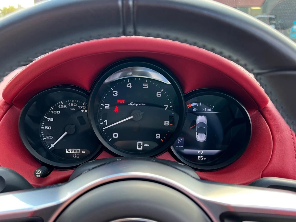2016 Porsche 981 Boxster Spyder - Image 18 of 18